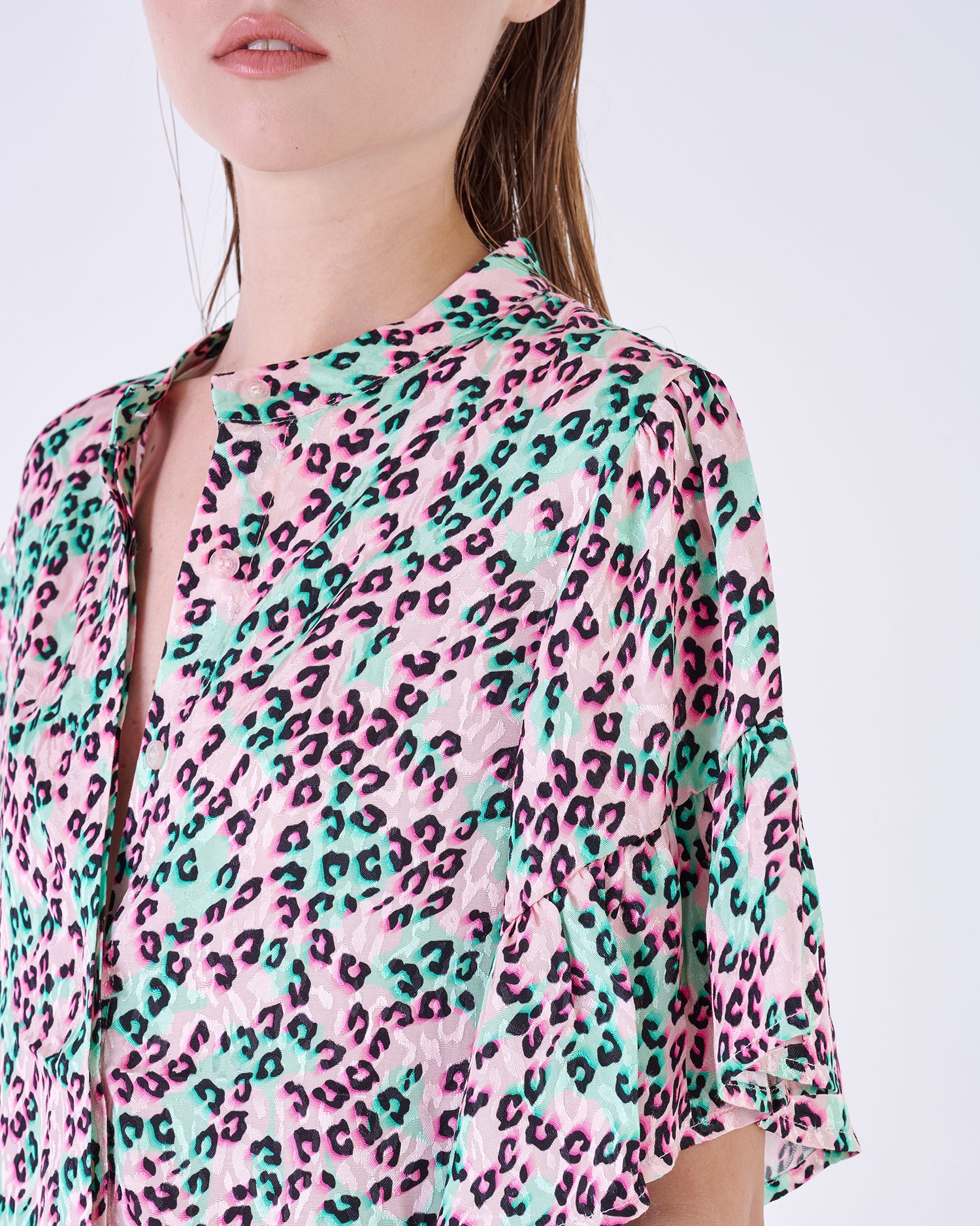 Blusa leopardata clearance